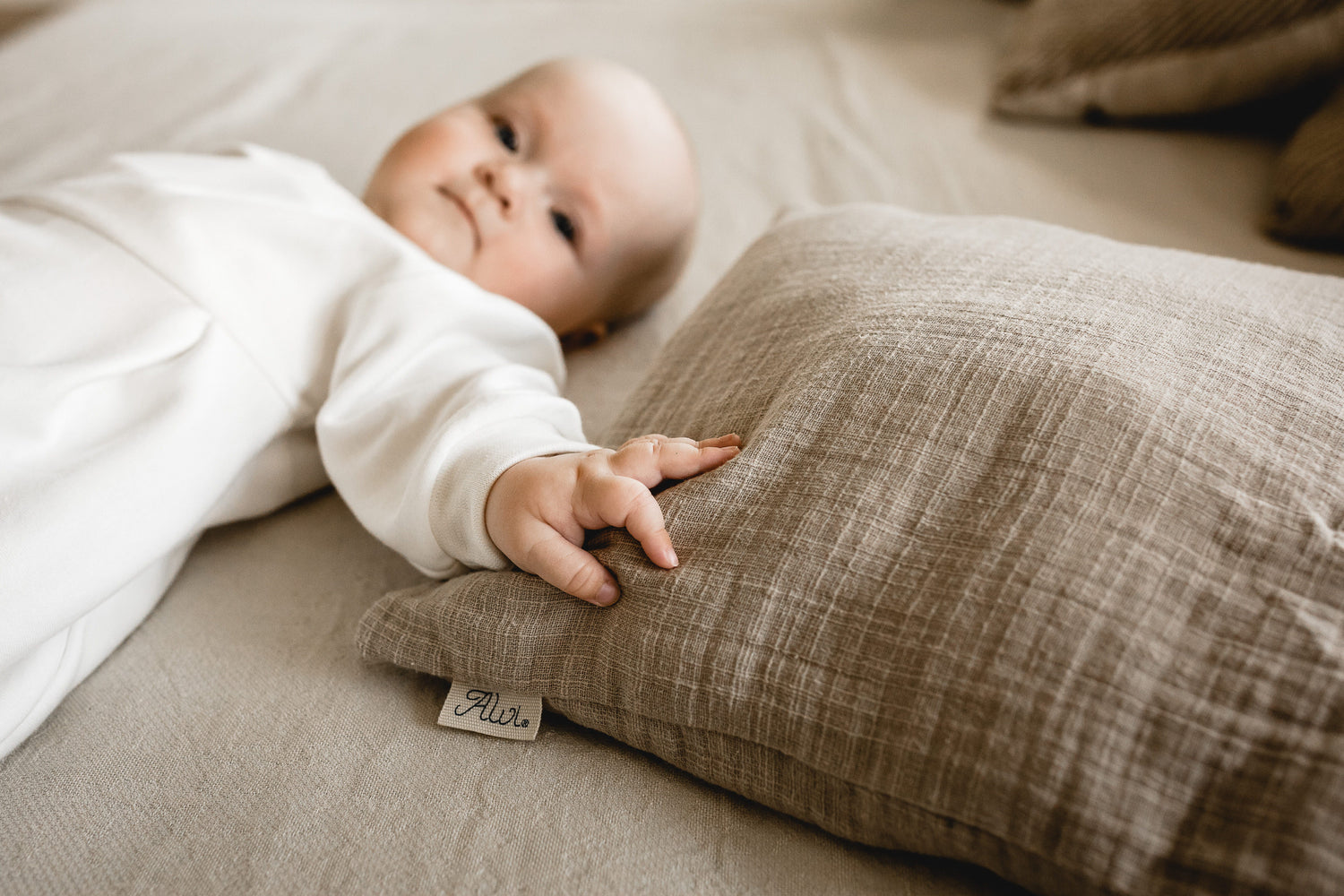 Wie viel Schlaf braucht ein Baby? Alle Antworten für Eltern im Überblick