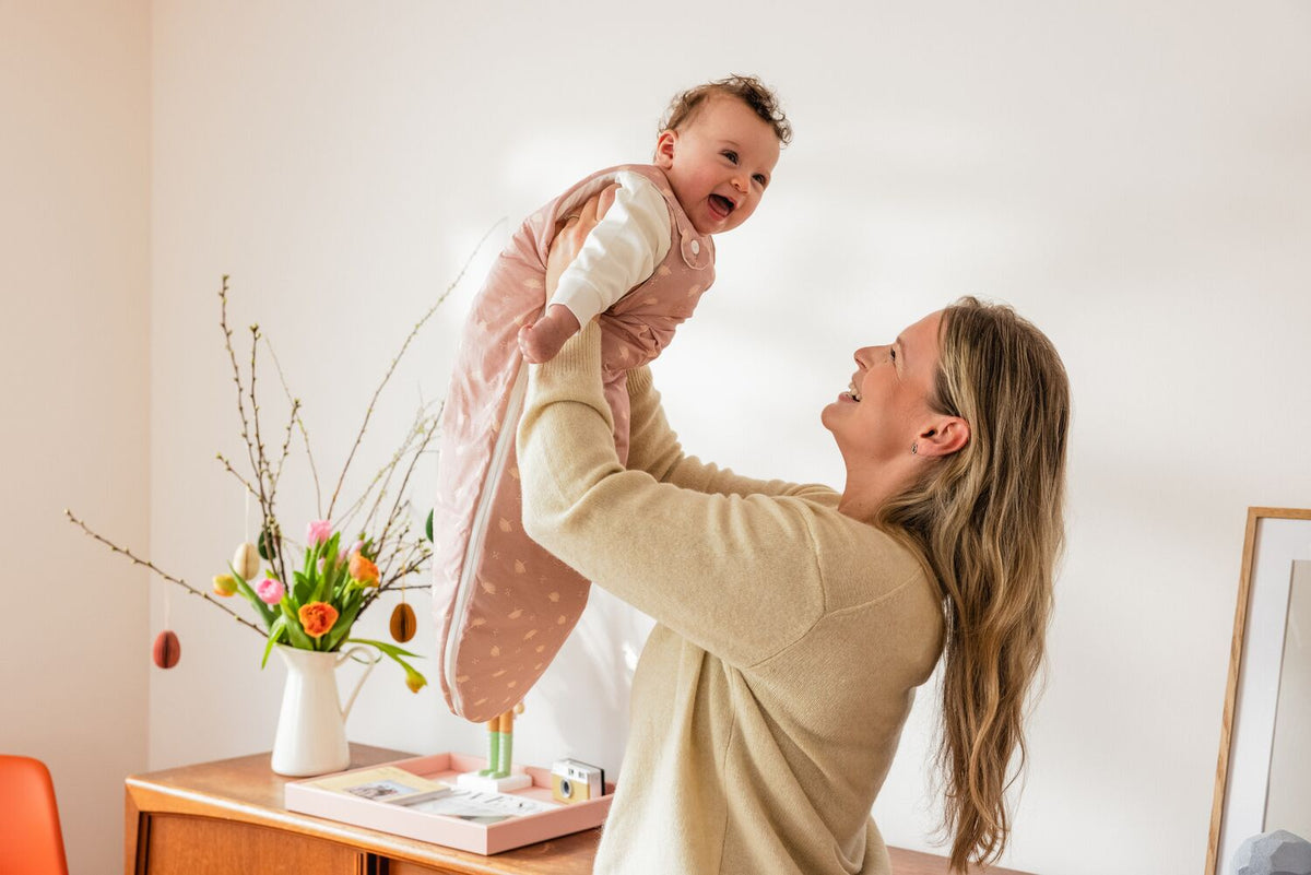 Den richtigen Babyschlafsack finden: Größe, Material & TOG-Werte