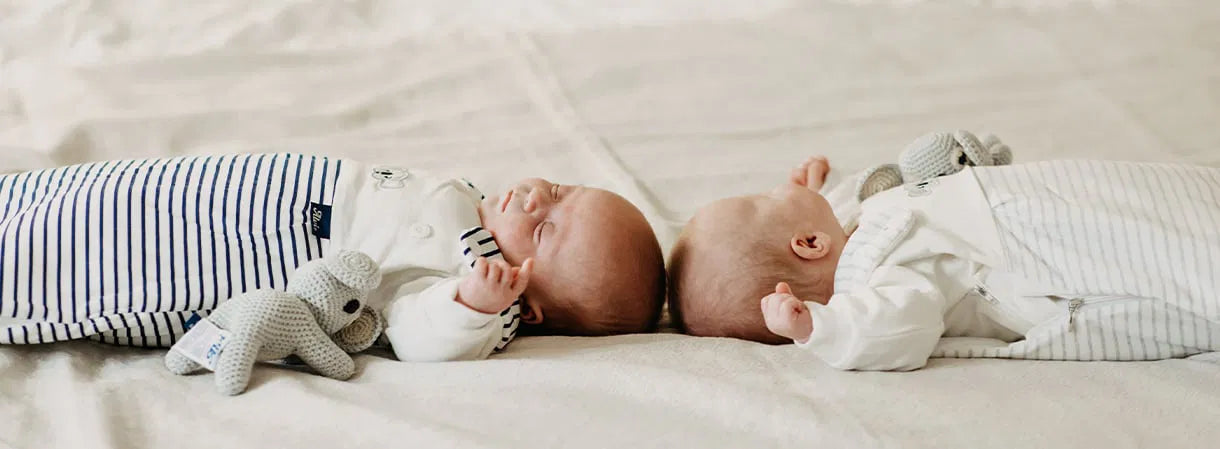 Wie schlafen Zwillinge am liebsten?