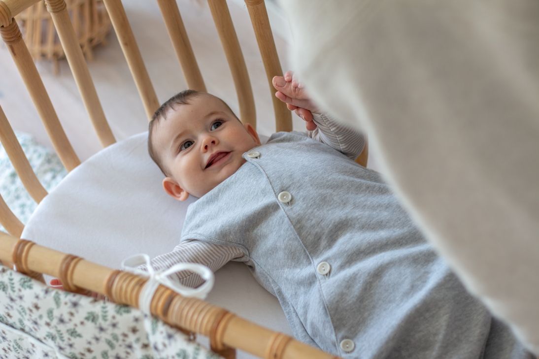 Was trägt das Baby unter dem Schlafsack? TOG-Werte erklärt