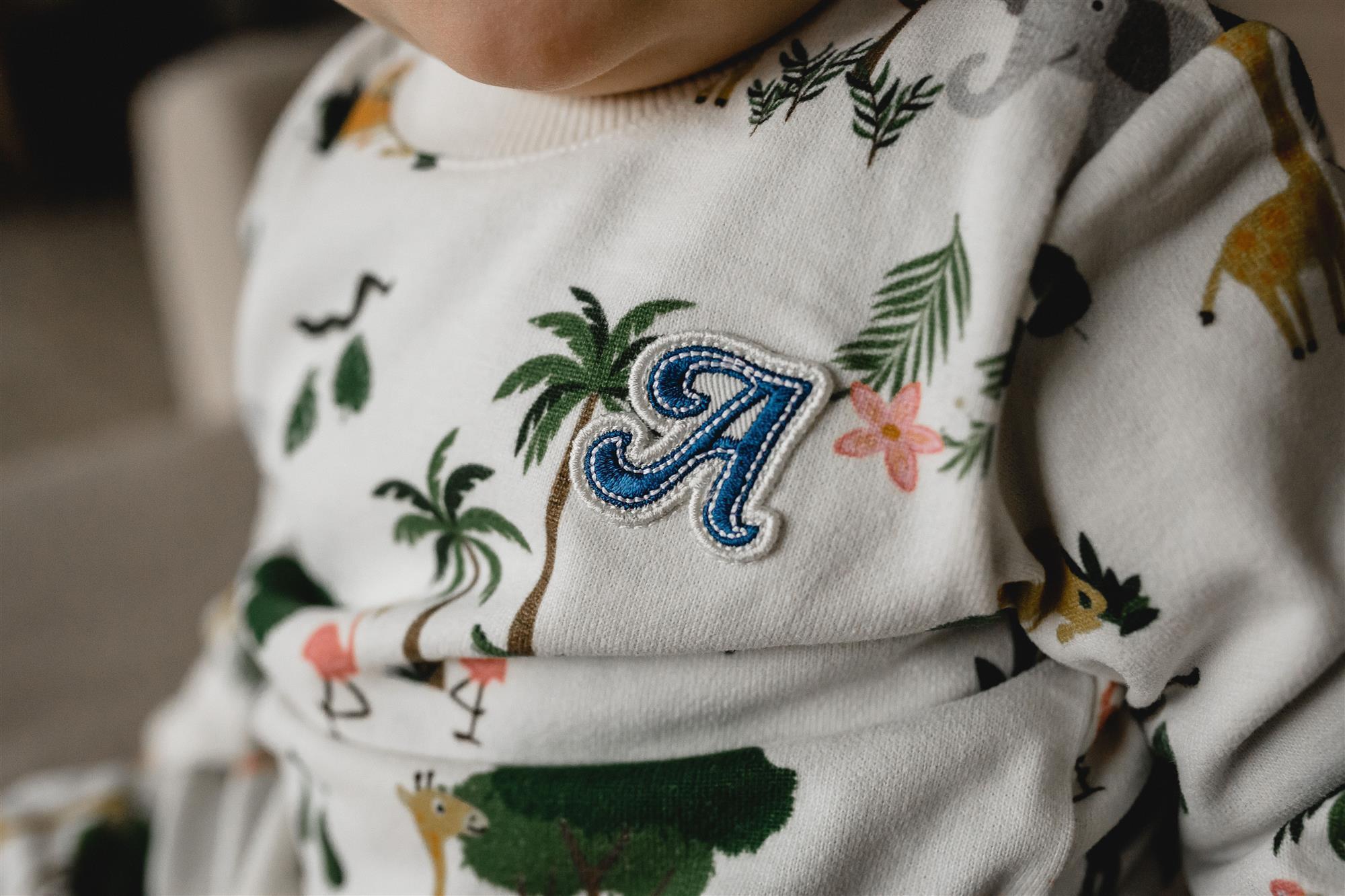 Sweatshirt - Antique White Jungle