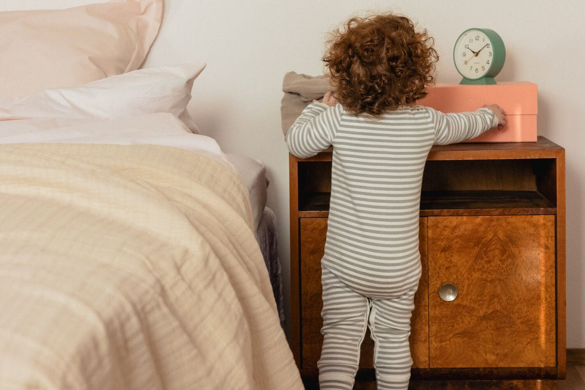 Die Bedeutung angemessener Schlafbekleidung für den Schlaf deines Babys