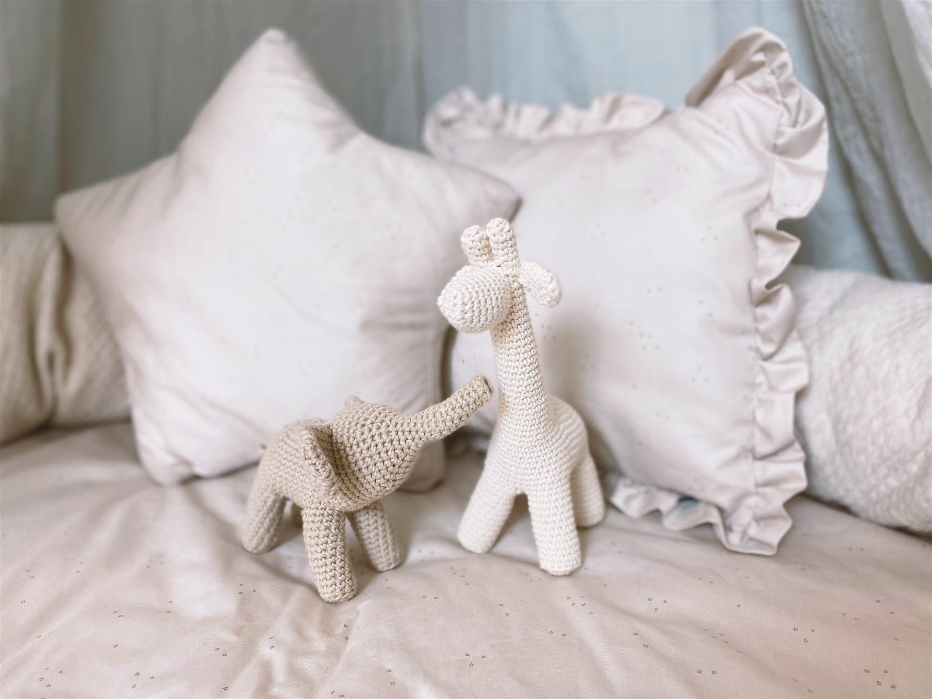 Kuscheltier - petite girafe